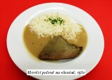 Hovězí pečeně na slanině, rýže.jpg