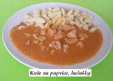 Kuře na paprice, halušky.jpg