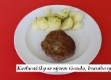 Karbanátek se sýrem Gouda, brambory.jpg